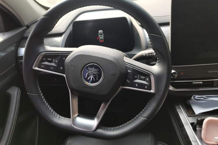 Used BYD Qin Pro New Energy 2018 EV500 Smart Connect Elite Model Steering Wheel
