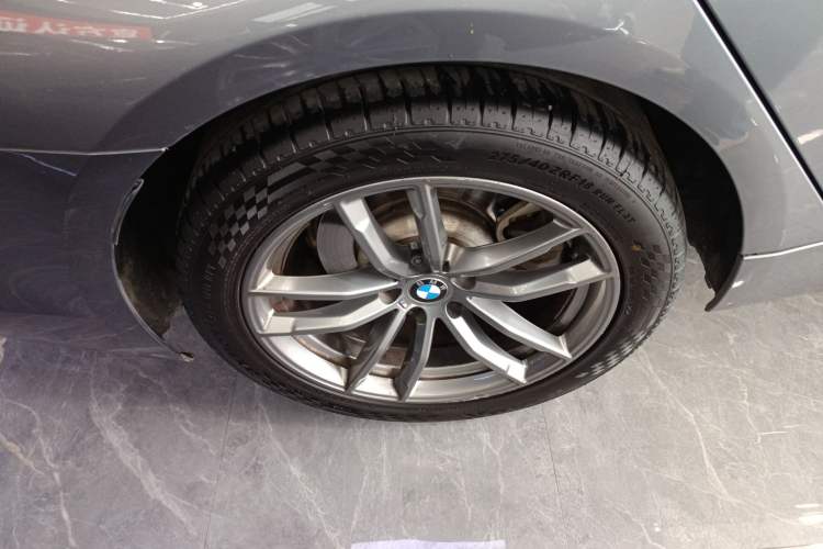 Used BMW 5 Series (Import) 2019 525i M Sport Package
