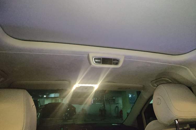 Used Mercedes-Benz V-Class 2022 V 260 L Long-wheelbase Luxury Edition
