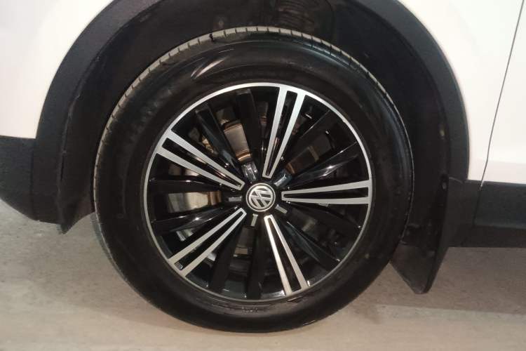 Used Volkswagen Tiguan L 2019 Revised Version 280TSI Automatic Two-Wheel Drive Panoramic Comfort Edition China VI Standard