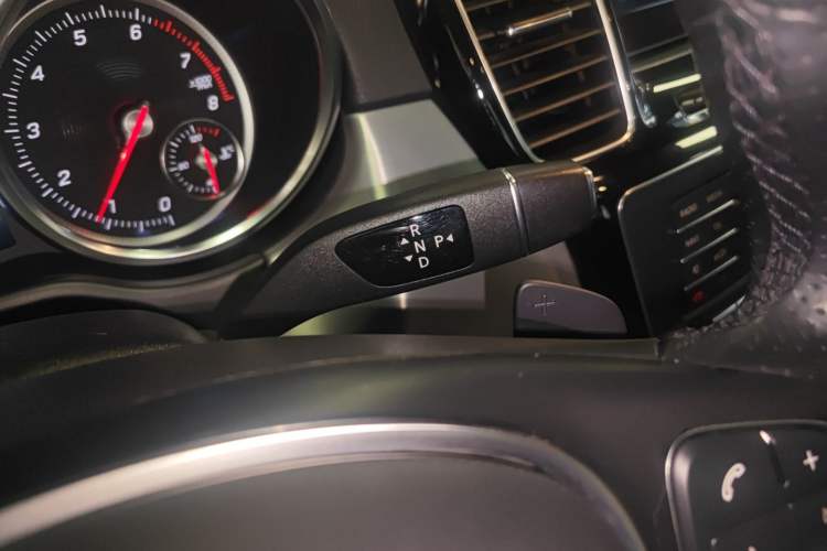 Used Mercedes-Benz GLE Coupe 2017 GLE 320 4MATIC Coupe SUV Gear Lever