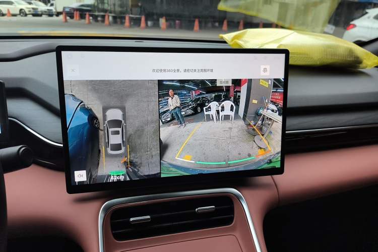 Used Geely Galaxy L6 2025 EM-i 140km Starship Edition
