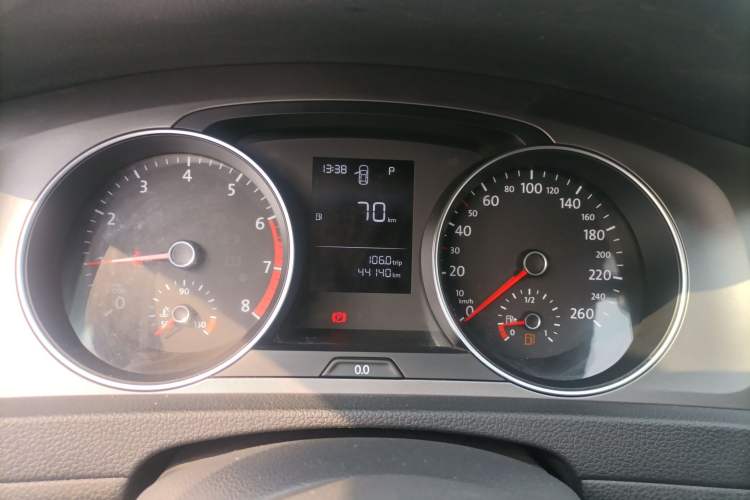 Used Volkswagen Golf 2016 1.6L Automatic Fashion Model