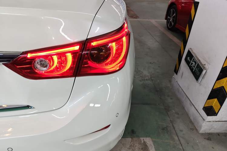 Used Infiniti Q50L 2015 2.0T Enjoyment Edition Exterior 3