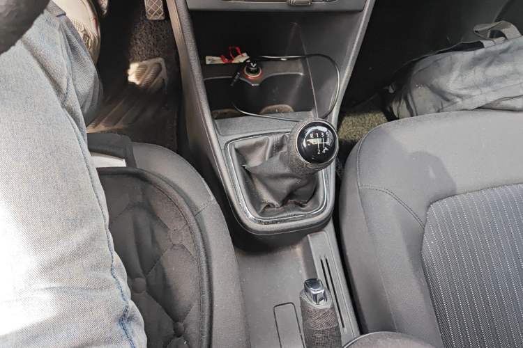 Used Volkswagen Jetta 2015 Zhuihui Edition 1.6L Manual Comfort Model
