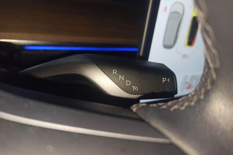 Used Tesla Model Y 2022 Rear-Wheel-Drive Version
