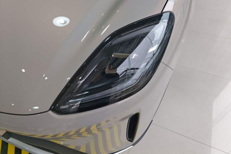 Used Wuling Bingo S 2025 Model 325km Deluxe Edition