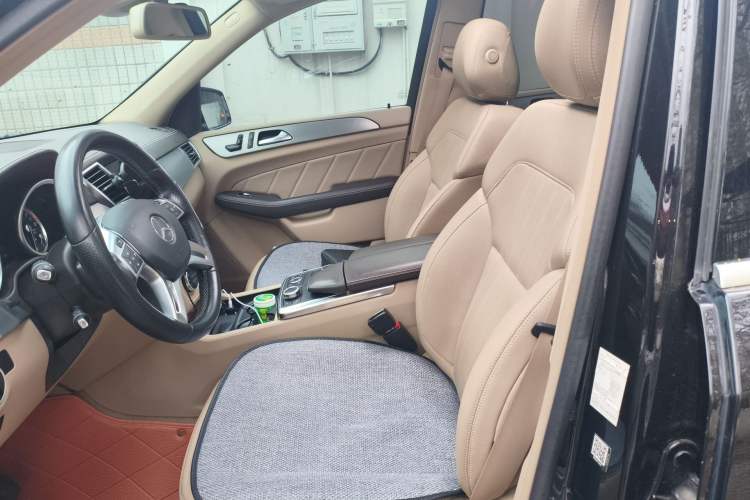 Used Mercedes-Benz GL-Class 2015 GL 400 4MATIC Dynamic Model Left Front Seat