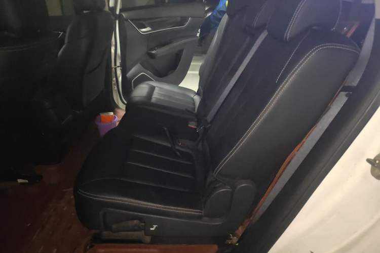 Used BYD Song MAX 2017 1.5T Manual Smart Connect Luxury 7-Seater
