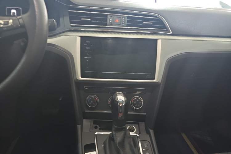 Used Volkswagen Lamando 2021 230TSI DSG Fashion Edition
