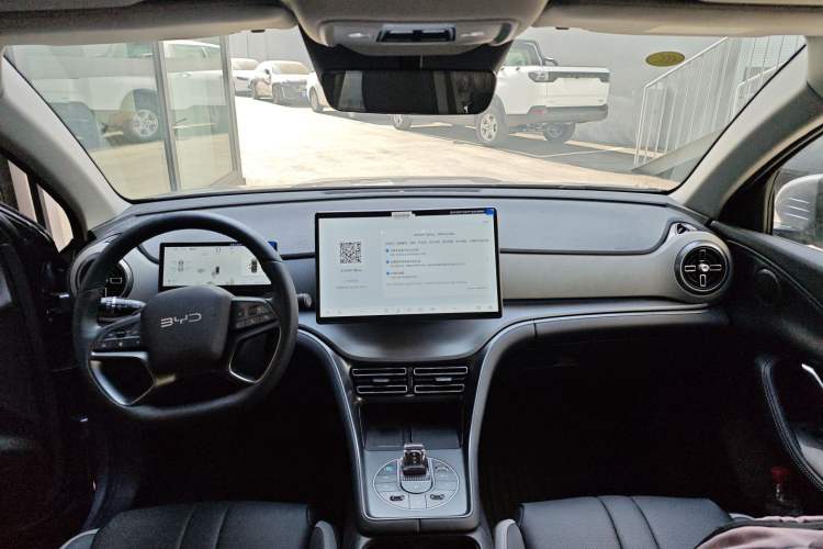 Used BYD Sealion 05 DM-i 2025 DM-i Smart Drive 115KM Flagship Model Interior 2