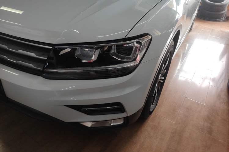 Used Volkswagen Tiguan L 2019 330TSI Automatic Two-Wheel Drive Panoramic Comfort Edition China VI Standard Left Front Headlight