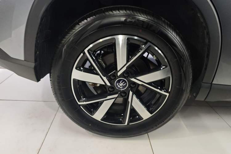 Used BYD Song Pro New Energy 2024 HONOR Edition DM-i 71KM Navigation Model Exterior 5