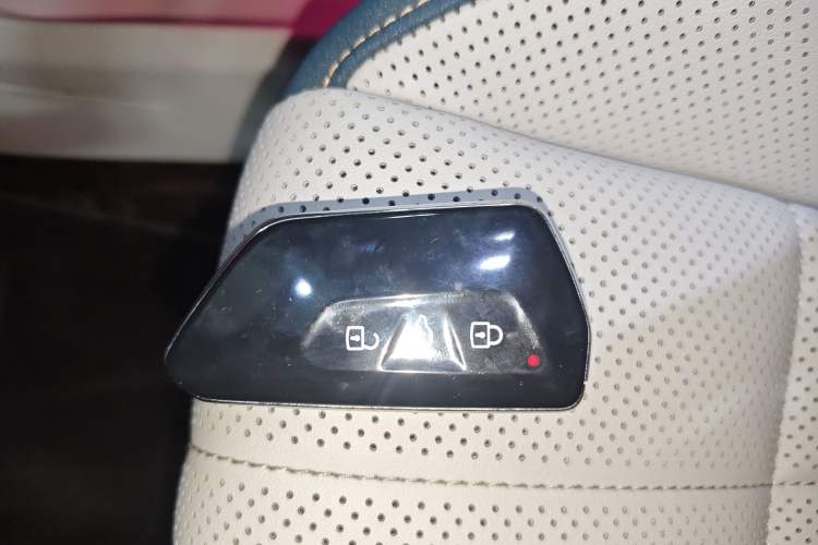 Used Volkswagen ID.7 VIZZION 2024 First Edition Interior 1