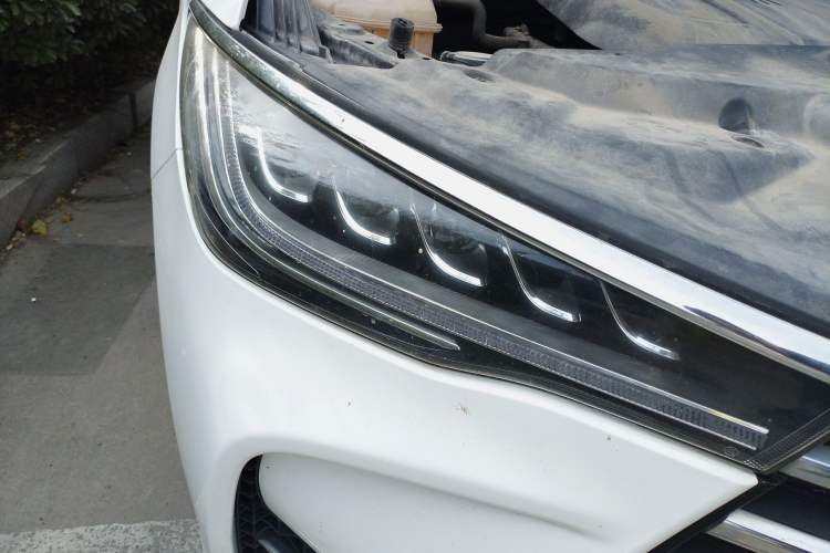 Used BYD Song MAX 2017 1.5T Manual Smart Connect Luxury 7-Seater
