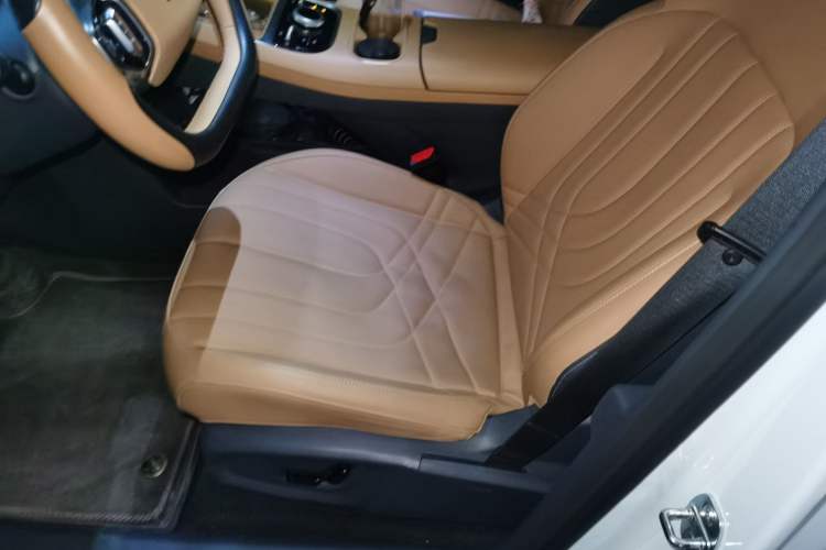 Used Geely Galaxy Xingjian 7 EM-i 2025 120km Exploration+ Version Left Front Seat