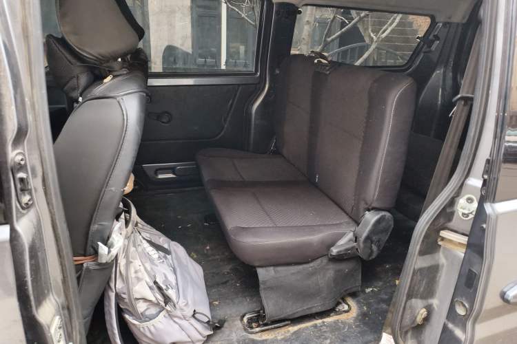 Used Jinbei Gold Hiace M Classic 2022 1.5L Engineering Lion Passenger Vehicle 6 Seats
