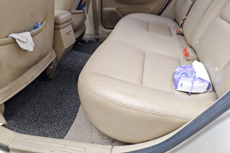 Used Buick Excelle 2013 1.5L Manual Luxury Model
