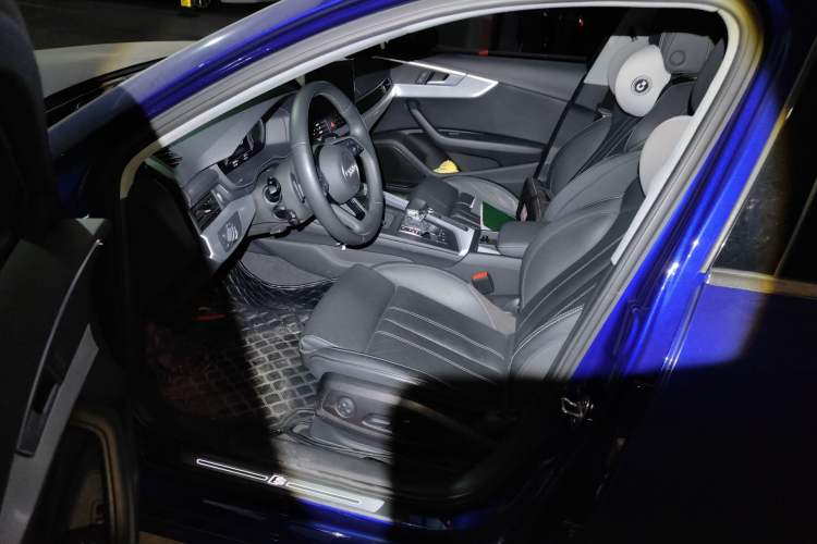 Used Audi A4L 2020 40 TFSI quattro Luxury Dynamic Model Driver Seat