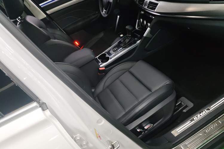 Used Haval H7 2017 Blue Label H7L 2.0T Automatic Prestige Model
