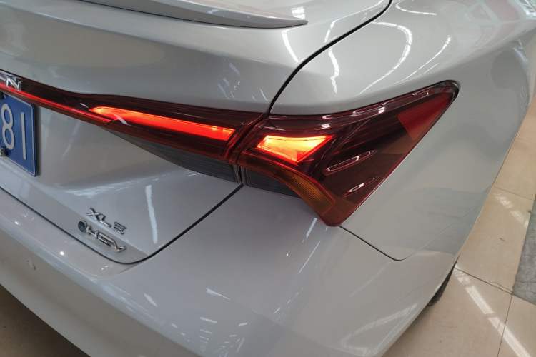 Used Toyota Avalon 2024 Dual-Engine 2.5L XLE Premium Edition Right Rear Taillight