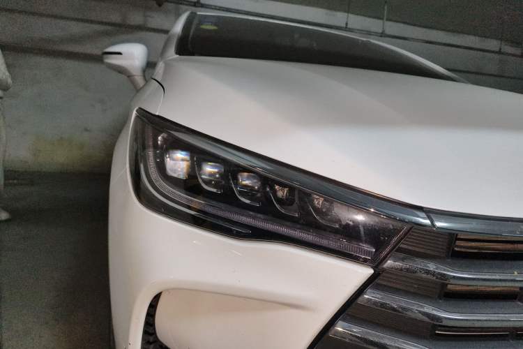 Used BYD Song MAX 2017 1.5T Manual Smart Connect Luxury 7-Seater
