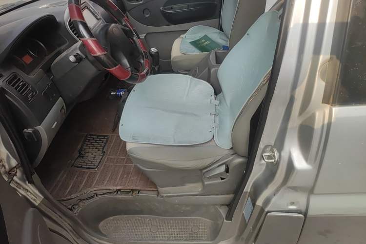 Used FORTHING Lingzhi 2014 M3 1.6L 7-Seater Comfort Model