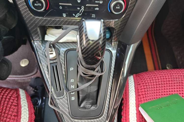 Used Ford Focus 2015 Hatchback 1.6L Automatic Fashion Edition