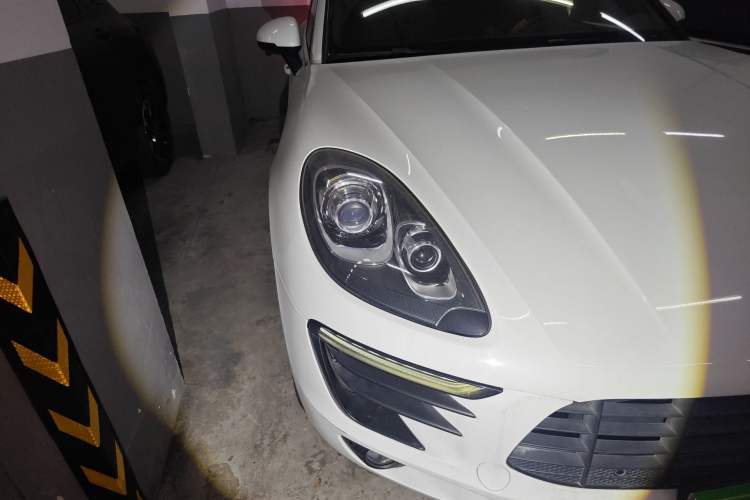 Used Porsche Macan 2017 Macan 2.0T Right Front Headlight