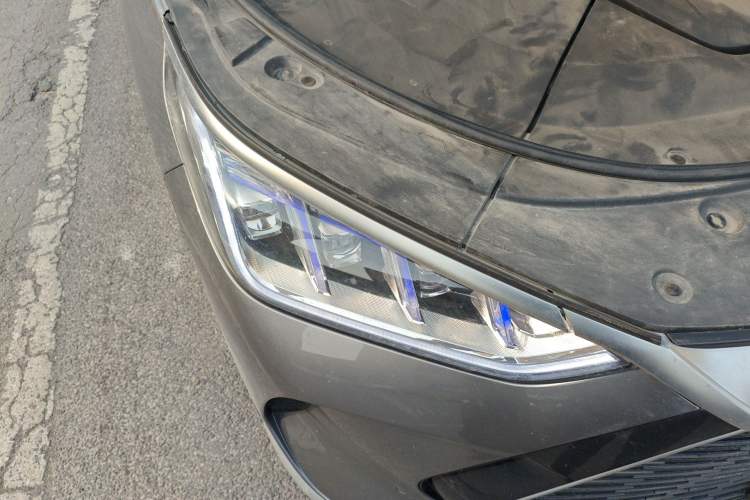 Used BYD Song PLUS New Energy 2021 DM-i 110KM Flagship PLUS Right Front Headlight