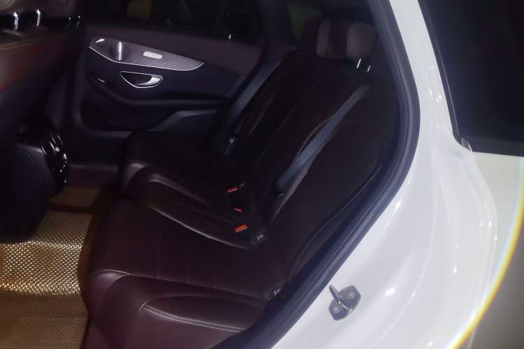 Used Mercedes-Benz GLC 2020 GLC 260 L 4MATIC Luxury Model Left Rear Seat