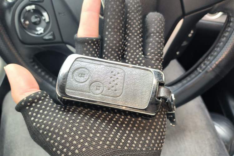 Used Honda CR-V 2012 2.4L four-wheel drive luxury version
