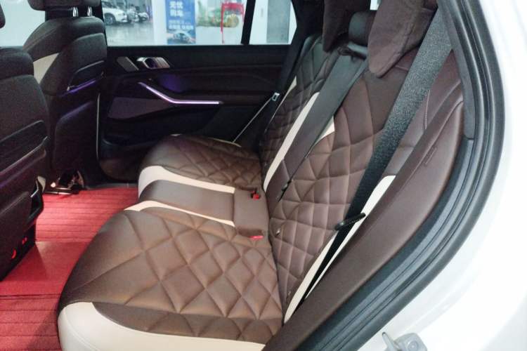 Used BMW X5 2022 xDrive 40Li Luxury Edition M Sport Package