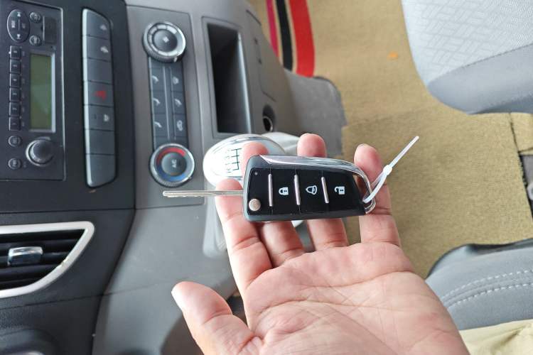 Used JAC Sunray 2022 2.0T Fuel-Efficient King PLUS Express Version Short Wheelbase 6-7 Seater – HFC4DB3-2E4
