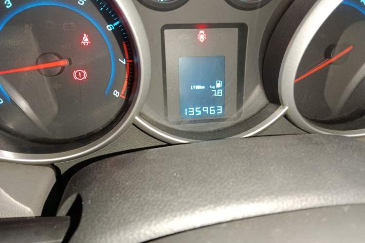 Used Chevrolet Cruze 2013 1.6L SL Sunroof Edition MT