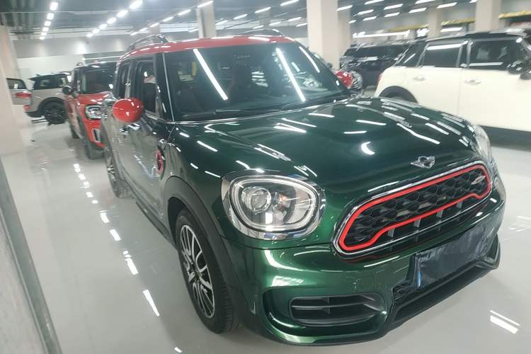 Used MINI JCM COUNTRYMAN 2017 2.0T JOHN COOPER WORKS Traveler
