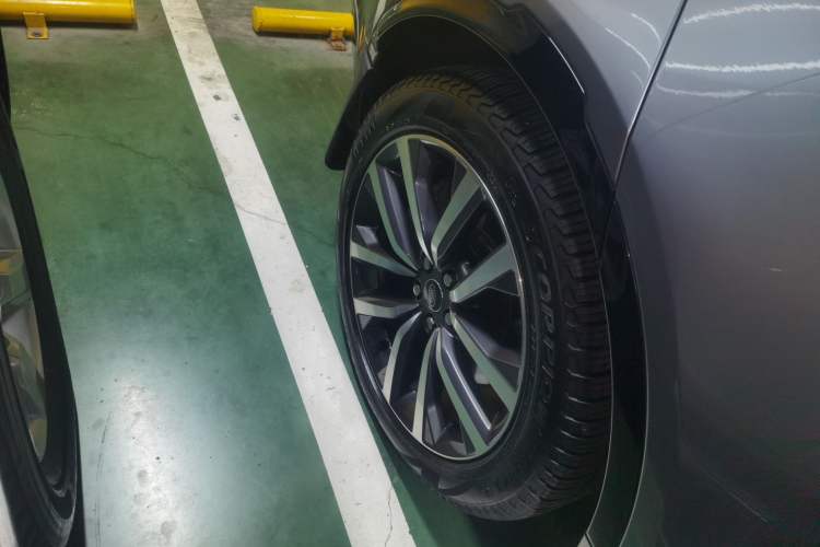 Used Land Rover Discovery 2024 360 PS Dynamic SE