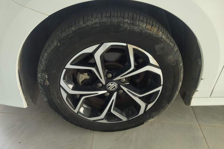 Used MG 5 2021 180 DVVT CVT Youth Luxury Edition
