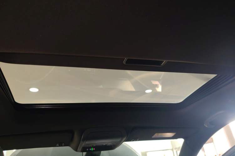 Used Cadillac XT5 2020 28T Tech Edition