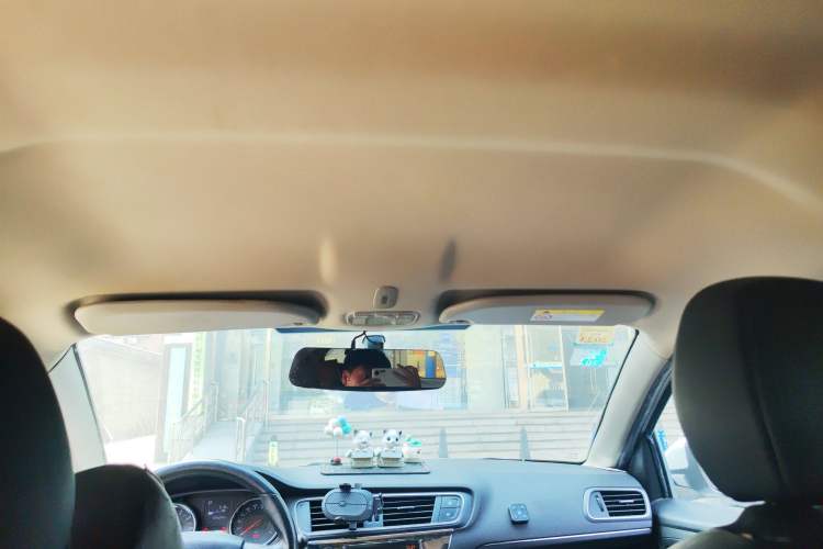 Used Citroen C3-XR 2015 1.6L Automatic Pioneer Model Headliner