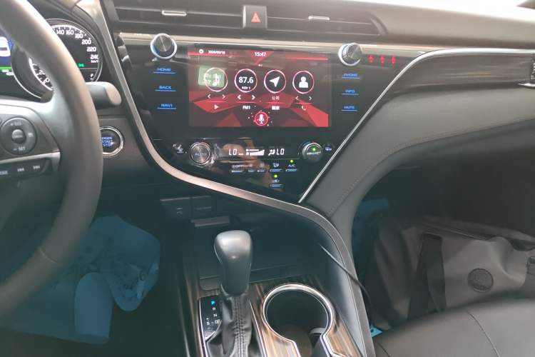Used Toyota Camry 2019 2.5G Luxury Edition China V Standard Audio And AC Panel