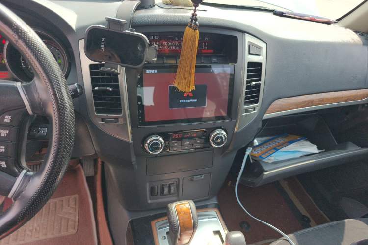 Used Mitsubishi Pajero 2018 3.0L Automatic Comfort Edition
