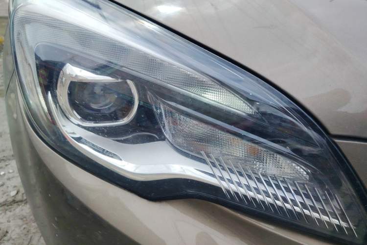 Used Buick Envision 2018 20T Two-Wheel Drive Luxury Model