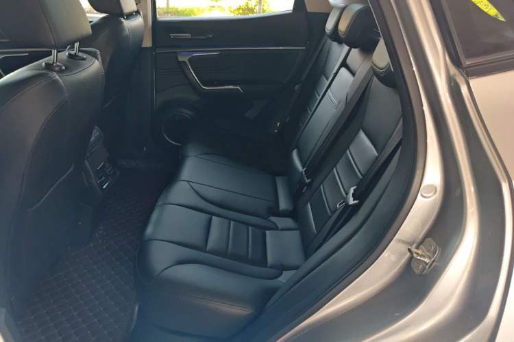 Used Wey VV5 2017 2.0T Ultra-Luxury Version
