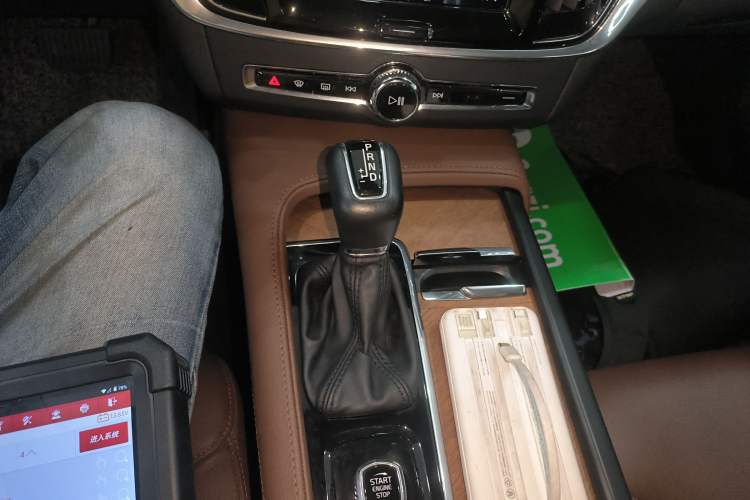 Used Volvo S90 2020 T5 Zhiyi Luxury Edition
