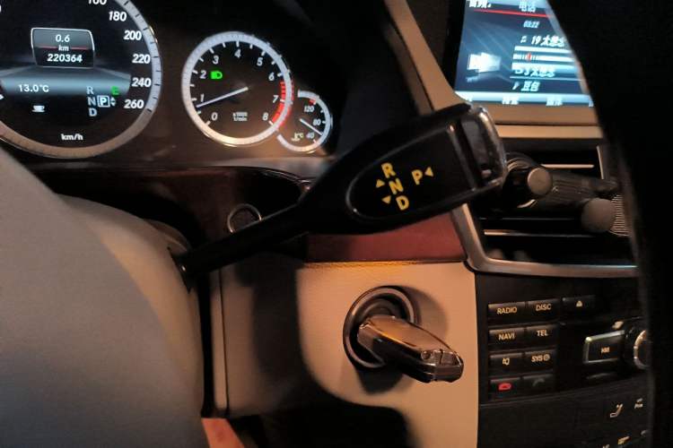 Used Mercedes-Benz E-Class 2013 E 260 L CGI Elegant Model
