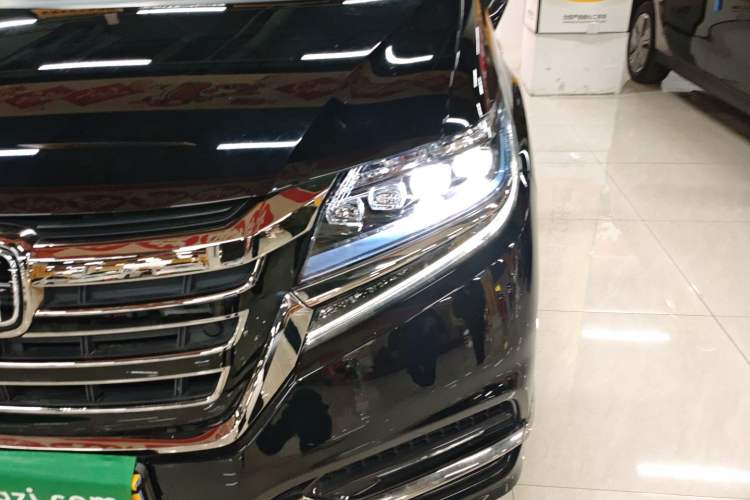 Used Honda Elysion 2019 2.0L Hybrid Supreme Edition
