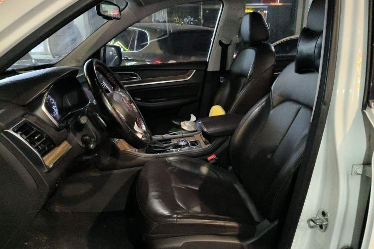 Used Roewe RX8 2018 30T Smart Connectivity Four-Wheel Drive Flagship Edition