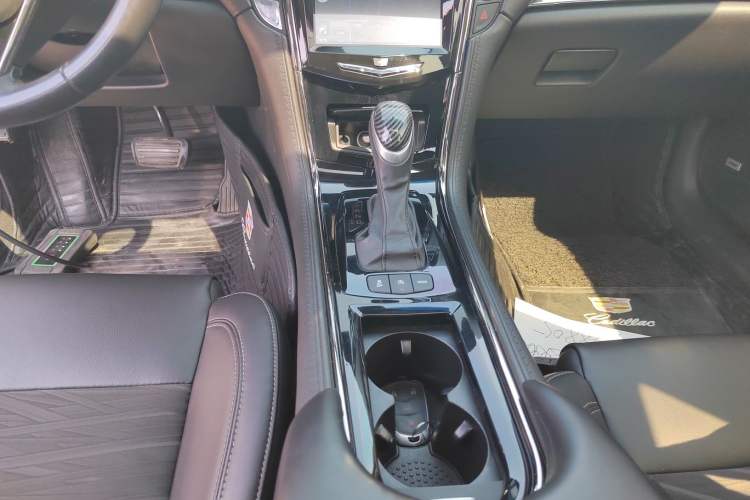 Used Cadillac ATS-L 2017 28T Tech Edition Gear Lever