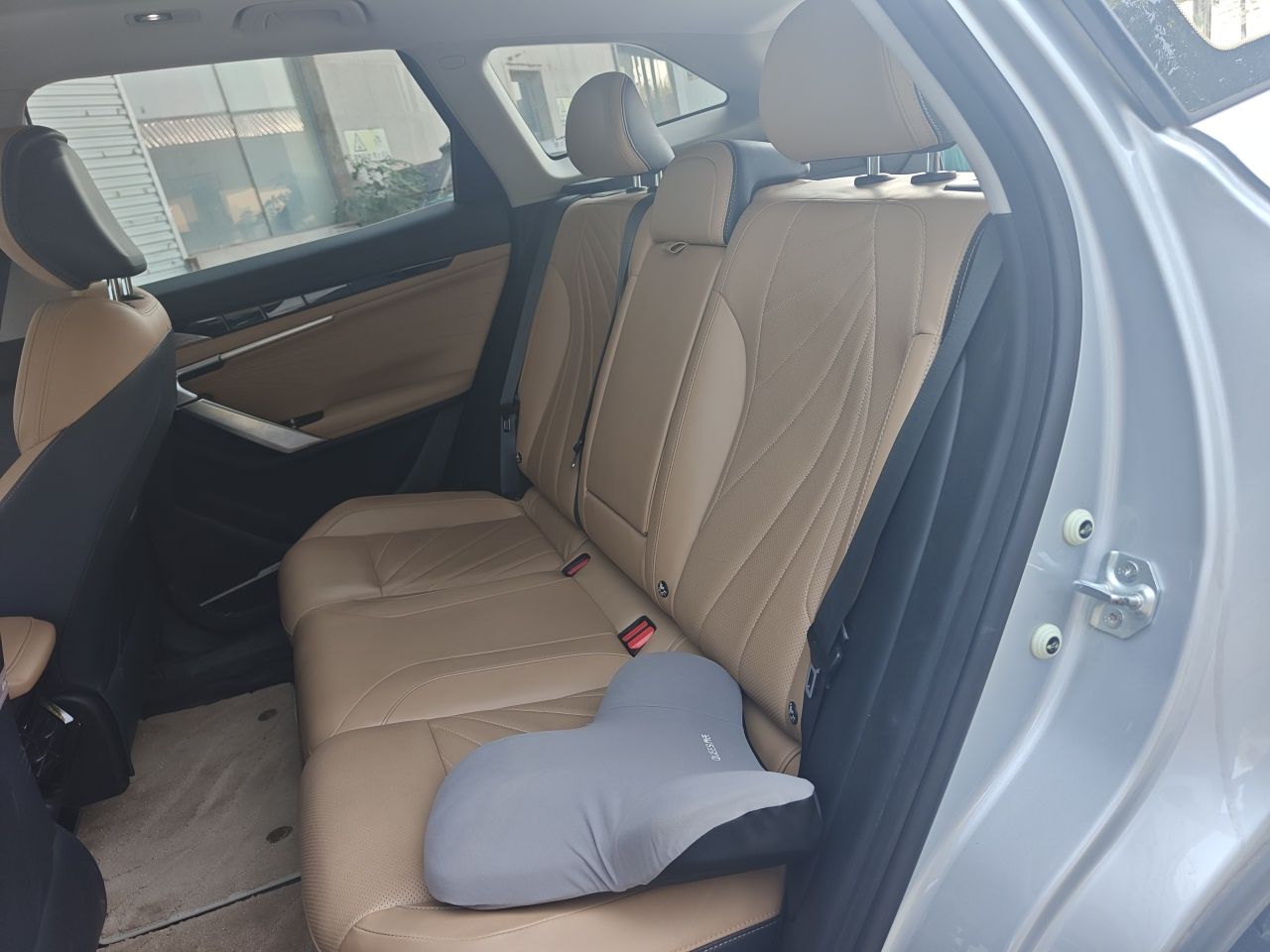 Geely Auto FX11 2023 1.5TD DCT Prestige Edition — снимка 17
